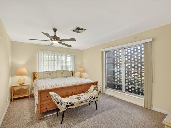 324 Orange Tree Drive 5, Lantana FL 33462