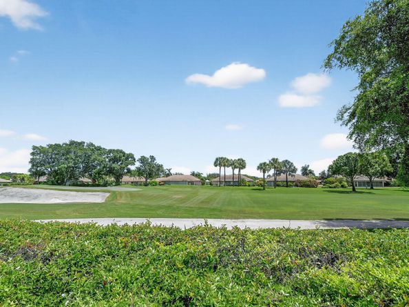 324 Orange Tree Drive 5, Atlantis FL 33462
