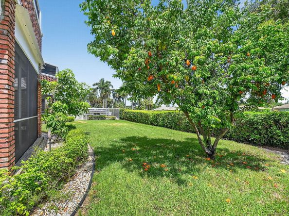 324 Orange Tree Drive 5, Lantana FL 33462