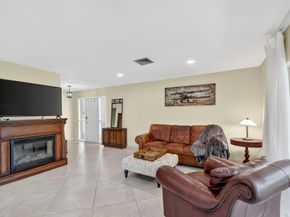 324 Orange Tree Drive 5, Lantana FL 33462