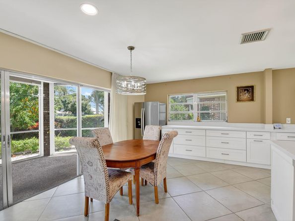 324 Orange Tree Drive 5, Atlantis FL 33462