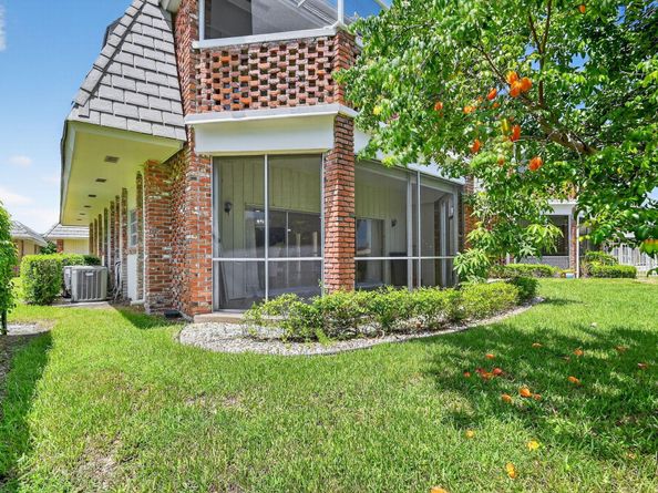 324 Orange Tree Drive 5, Atlantis FL 33462