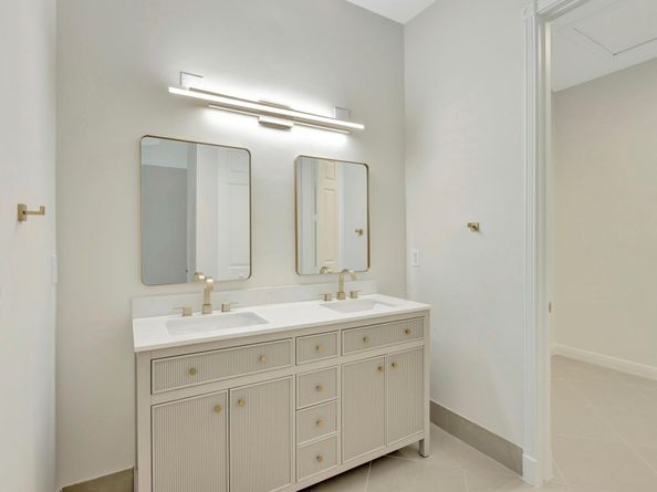 105 Bella Vita Dr 105, Royal Palm Beach FL 33411