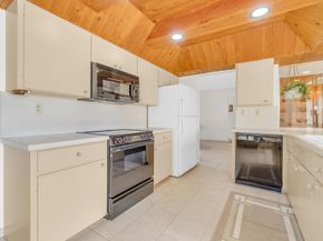 1774 NW 39th Pl, Oakland Park FL 33309