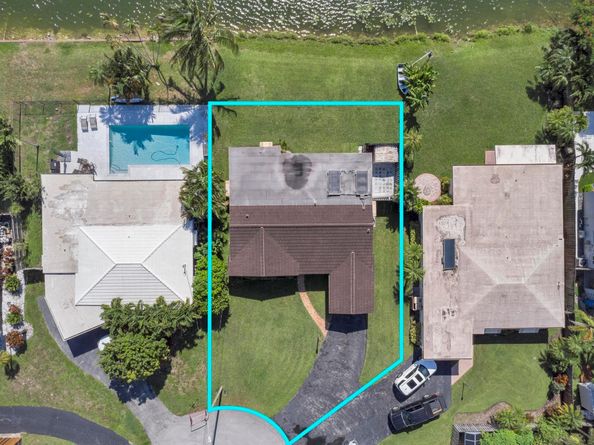 1774 NW 39th Pl, Oakland Park FL 33309