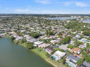1774 NW 39th Pl, Oakland Park FL 33309