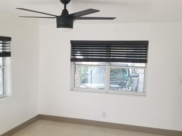 1933 Dewey St, Hollywood FL 33020
