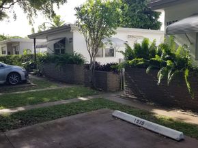 1933 Dewey St, Hollywood FL 33020