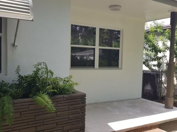 1933 Dewey St, Hollywood FL 33020