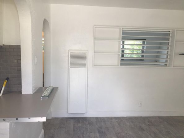 1933 Dewey St, Hollywood FL 33020