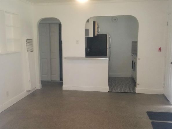 1933 Dewey St, Hollywood FL 33020