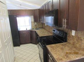 1760 NW 72nd Avenue 81, Plantation FL 33313