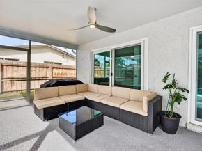 8800 NW 5th St, Pembroke Pines FL 33024