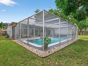 8800 NW 5th St, Pembroke Pines FL 33024