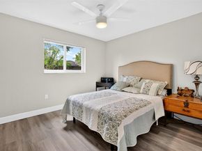 8800 NW 5th St, Pembroke Pines FL 33024