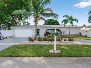 8800 NW 5th St, Pembroke Pines FL 33024