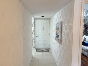 7350 N Devon Dr 204, Tamarac FL 33321
