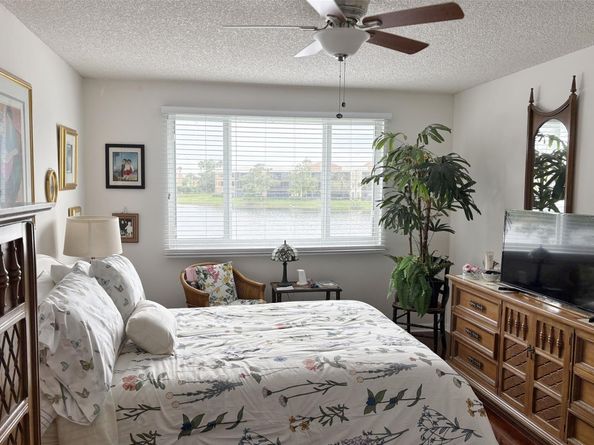 7350 N Devon Dr 204, Tamarac FL 33321