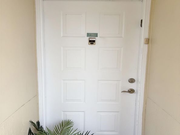7350 N Devon Dr 204, Tamarac FL 33321