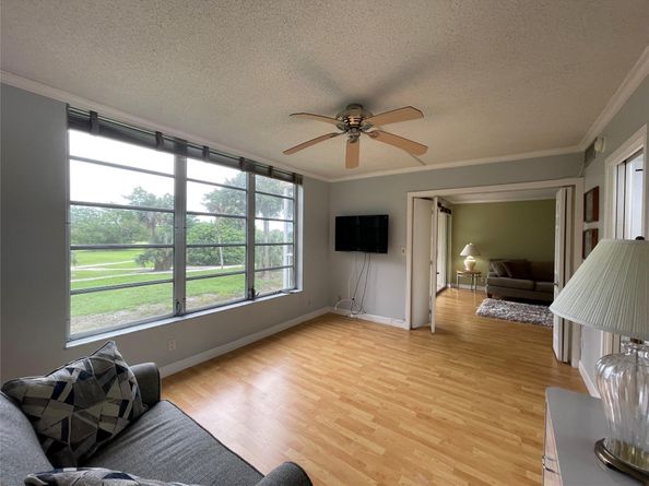 3051 S Palm Aire Dr 204, Pompano Beach FL 33069