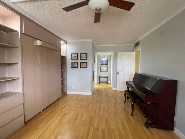 3051 S Palm Aire Dr 204, Pompano Beach FL 33069