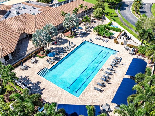 7572 Regency Lake Drive 301, Boca Raton FL 33433