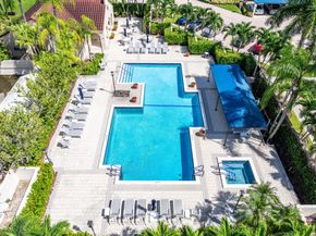 7572 Regency Lake Drive 301, Boca Raton FL 33433