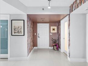 7572 Regency Lake Drive 301, Boca Raton FL 33433