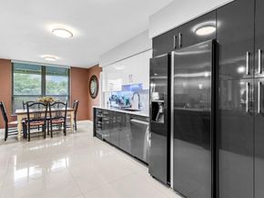 7572 Regency Lake Drive 301, Boca Raton FL 33433