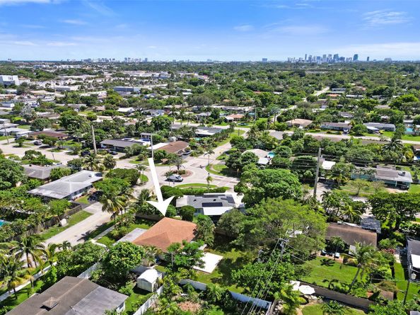 3821 NW 3rd Ave, Oakland Park FL 33309