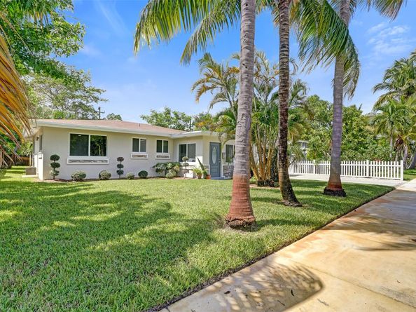3821 NW 3rd Ave, Oakland Park FL 33309