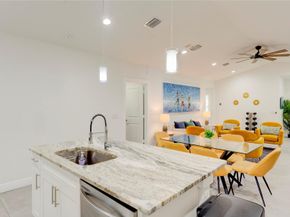 627 47th St, West Palm Beach FL 33407