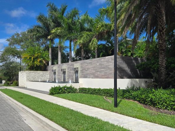 1065 Rio Court, Deerfield Beach FL 33064