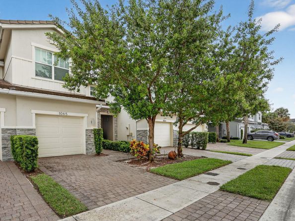 1065 Rio Court, Deerfield Beach FL 33064