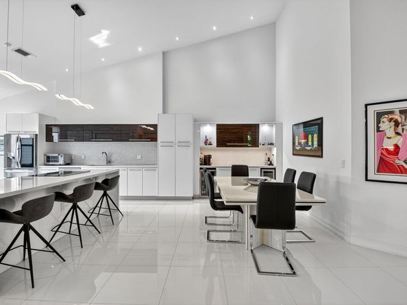 2421 NW 59th Street 303, Boca Raton FL 33496
