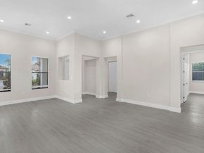 8504 NW 37th Ct, Pembroke Pines FL 33024