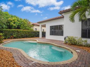 8504 NW 37th Ct, Pembroke Pines FL 33024