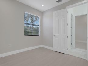 8504 NW 37th Ct, Pembroke Pines FL 33024