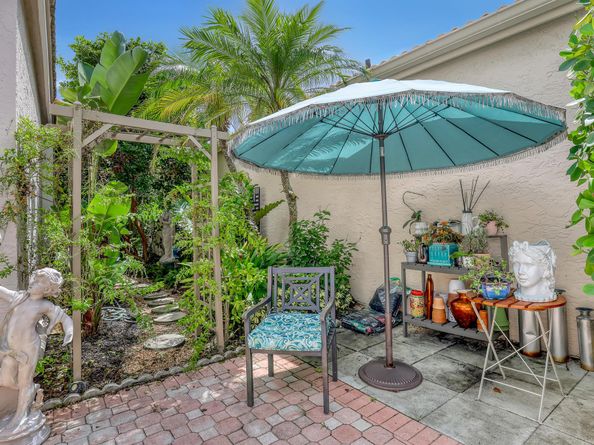 2076 Cezanne Road, West Palm Beach FL 33409