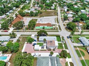 305 Cypress Drive E 1,2,3,4,5, Lake Park FL 33403