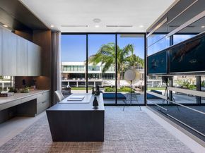 207 W Coconut Palm Road, Boca Raton FL 33432