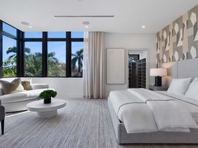 207 W Coconut Palm Road, Boca Raton FL 33432