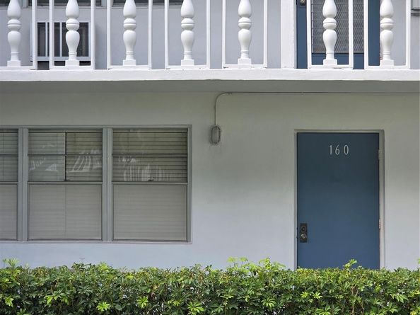 160 Markham H H, Deerfield Beach FL 33442