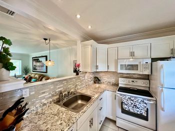 5161 W Oakland Park Boulevard