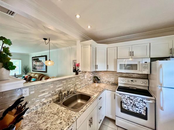 5161 W Oakland Park Boulevard 206, Lauderdale Lakes FL 33313