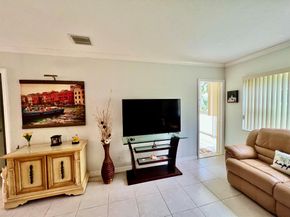5161 W Oakland Park Boulevard 206, Lauderdale Lakes FL 33313