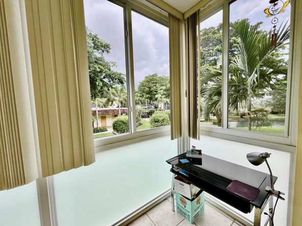 5161 W Oakland Park Boulevard 206, Lauderdale Lakes FL 33313