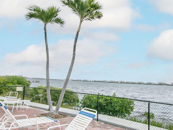 1502 S Lakeside Drive 410, Lake Worth Beach FL 33460