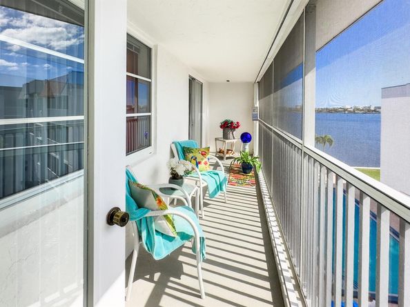 1502 S Lakeside Drive 410, Lake Worth Beach FL 33460