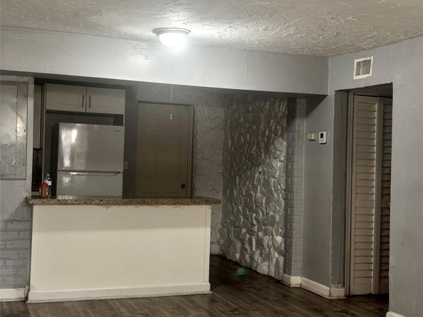 1025 NW 8th St, Hallandale Beach FL 33009